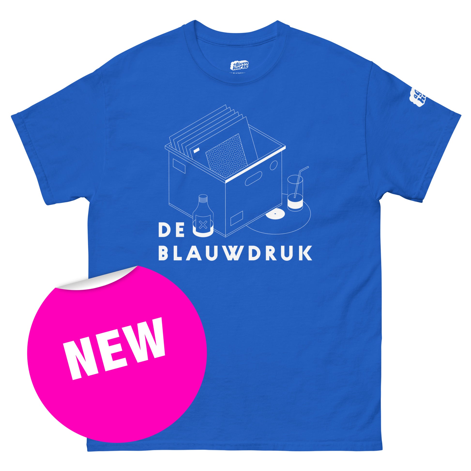 Blauw T-Shirt met het 'De Blauwdruk' logo, ontwerp door Matzwart en verkrijgbaar bij cadeauwinkel 'A Given Horse'. Voorkant, nieuw.