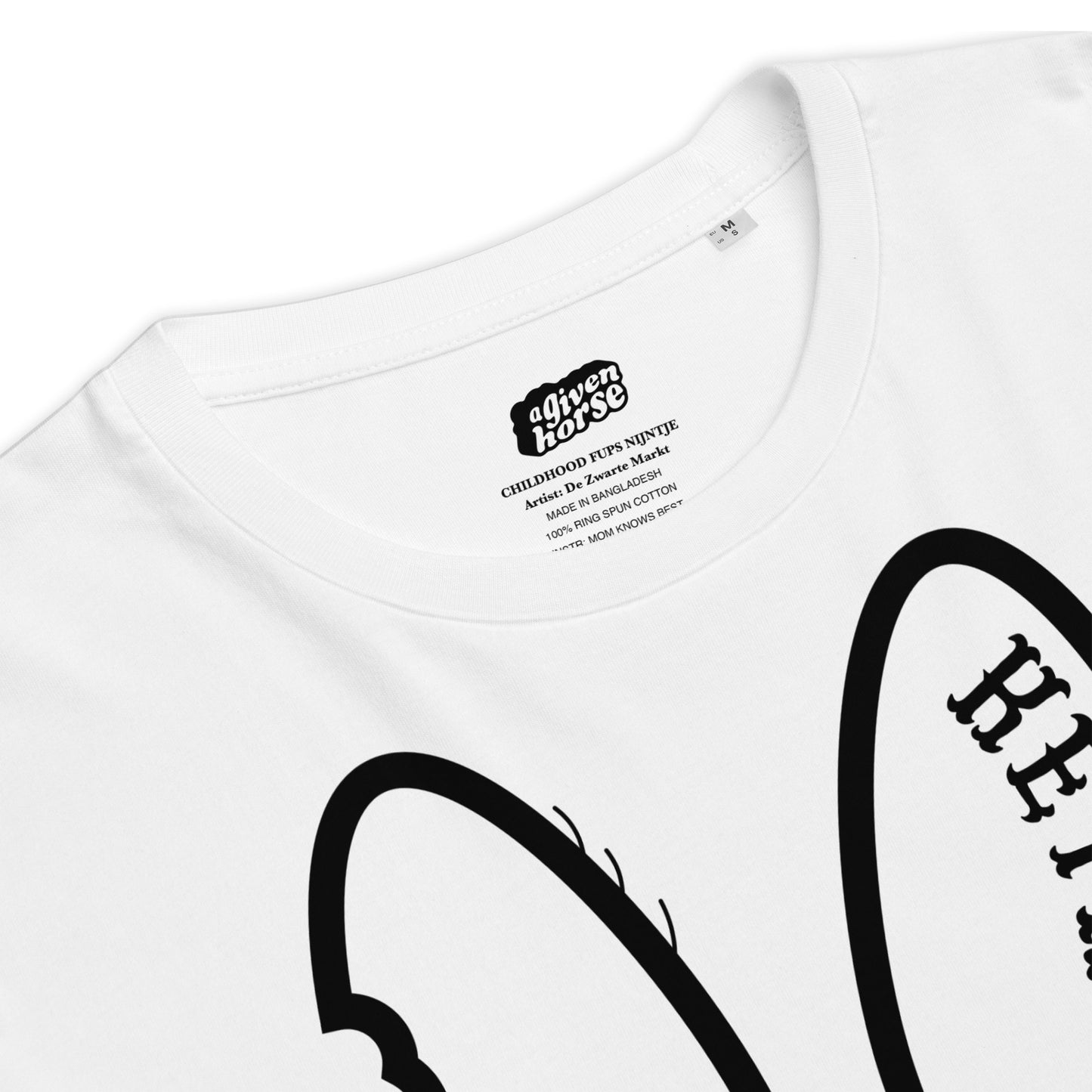 Wit T-Shirt met een afbeelding van Nijntje, ontwerp door De Zwarte Markt en verkrijgbaar bij cadeauwinkel 'A Given Horse'. Detail.