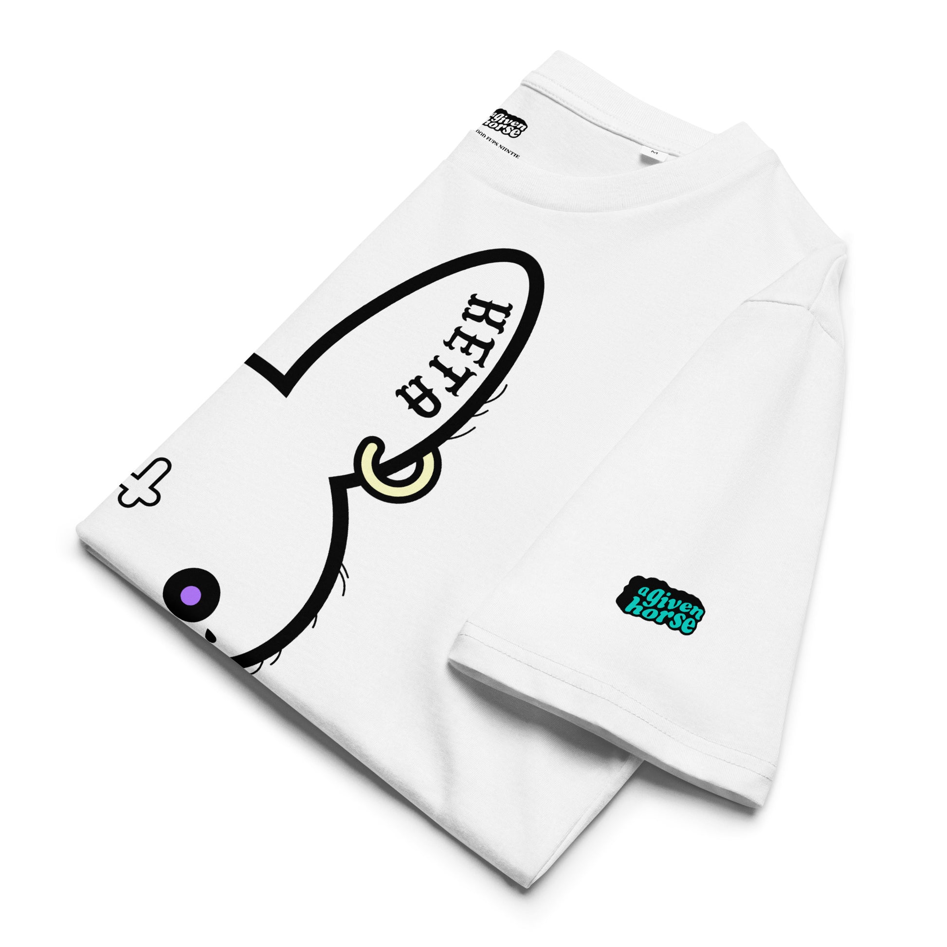 Wit T-Shirt met een afbeelding van Nijntje, ontwerp door De Zwarte Markt en verkrijgbaar bij cadeauwinkel 'A Given Horse'. Gevouwen.